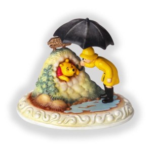 Olszewski Story Time Harmony Ball Winnie The Pooh A Rainy Day Visitor